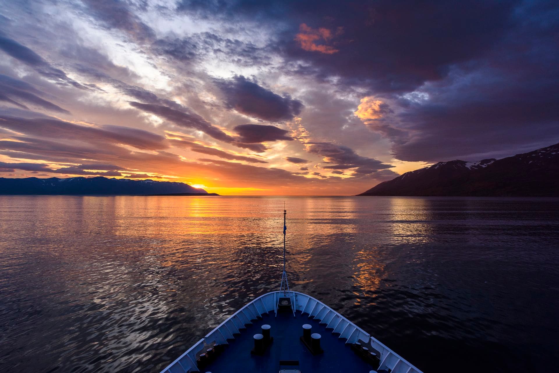 Albatros Expedition circumnavigating iceland