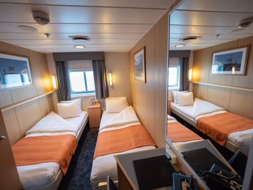 MS Quest - Twin Cabins