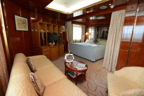 island sky deluxe suite