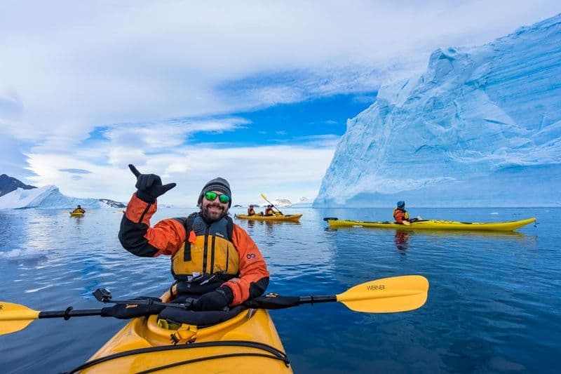 Sea-Kayaking-What-To-Wear-In-Antarctica